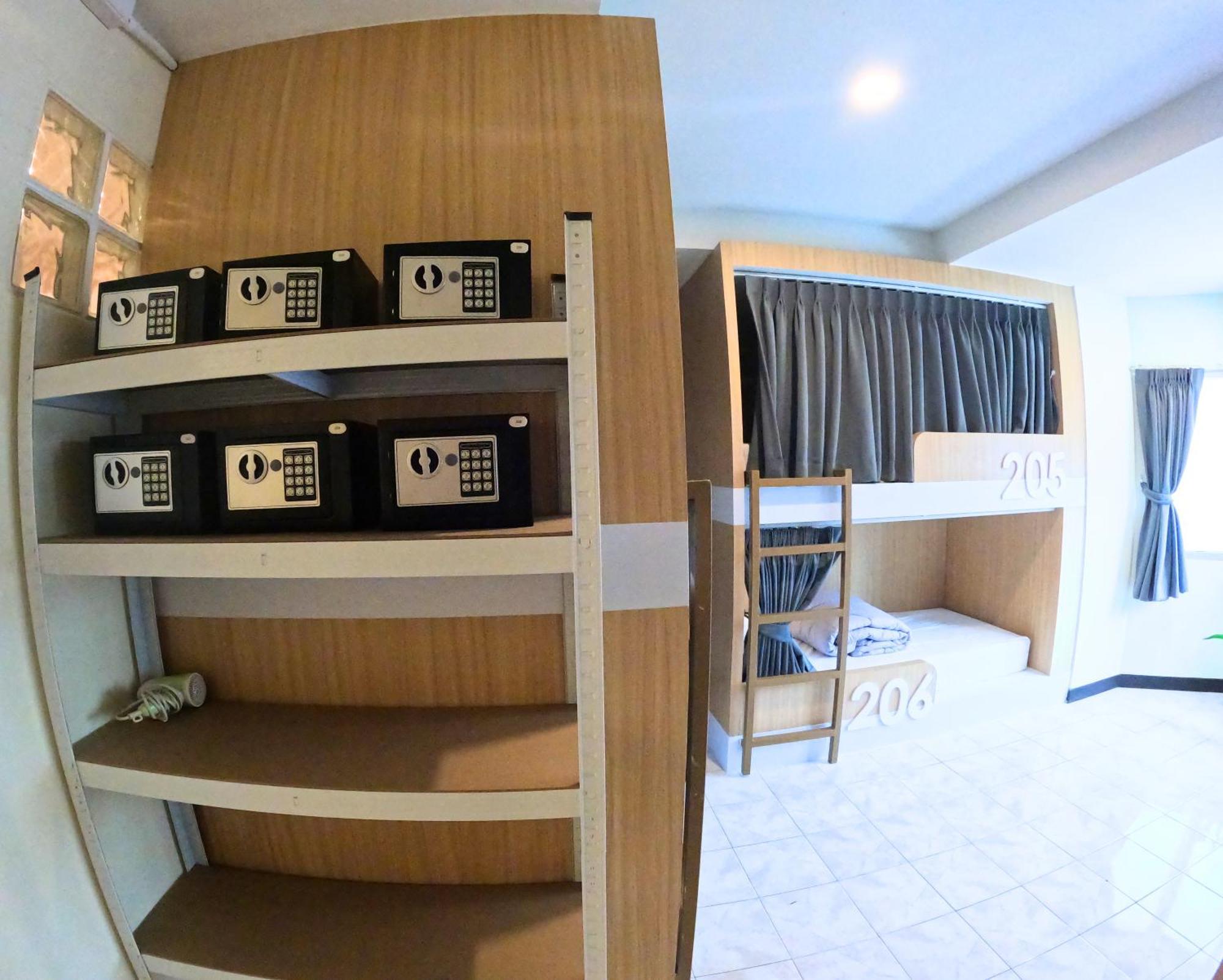 Kpop Hostel Karon Exterior photo
