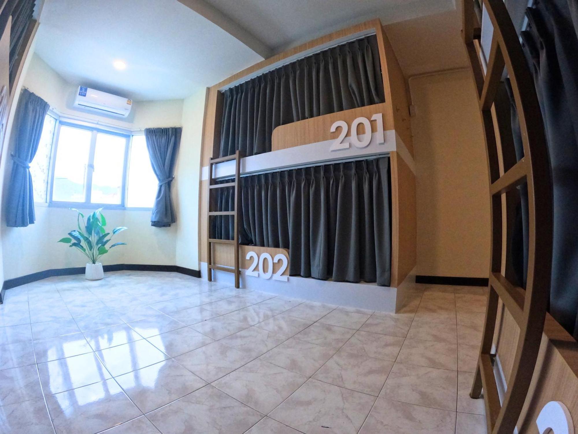 Kpop Hostel Karon Exterior photo