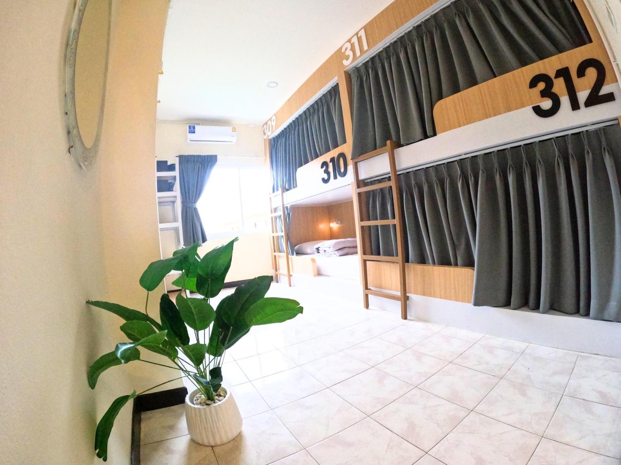 Kpop Hostel Karon Exterior photo